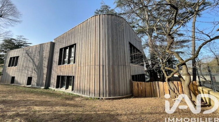 Ma-Cabane - Vente Local commercial Saint-Genis-Laval, 301 m²