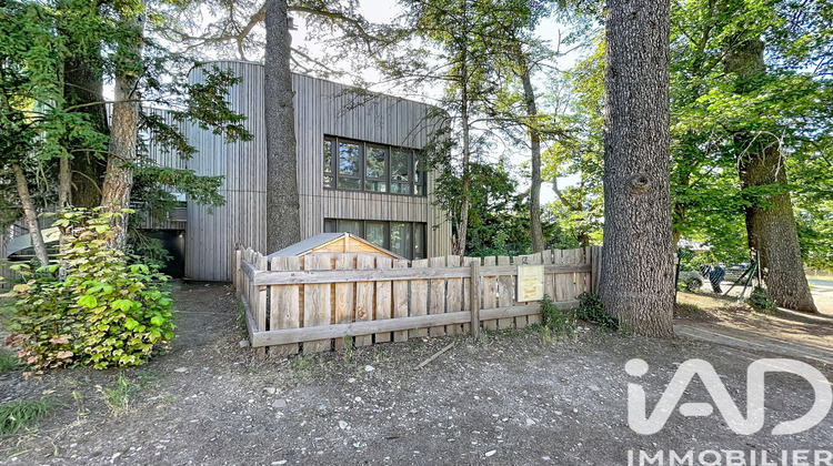Ma-Cabane - Vente Local commercial Saint-Genis-Laval, 301 m²