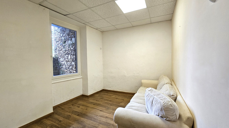 Ma-Cabane - Vente Local commercial SAINT-GENIX-SUR-GUIERS, 64 m²