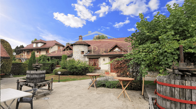 Ma-Cabane - Vente Local commercial Saint-Genix-sur-Guiers, 380 m²