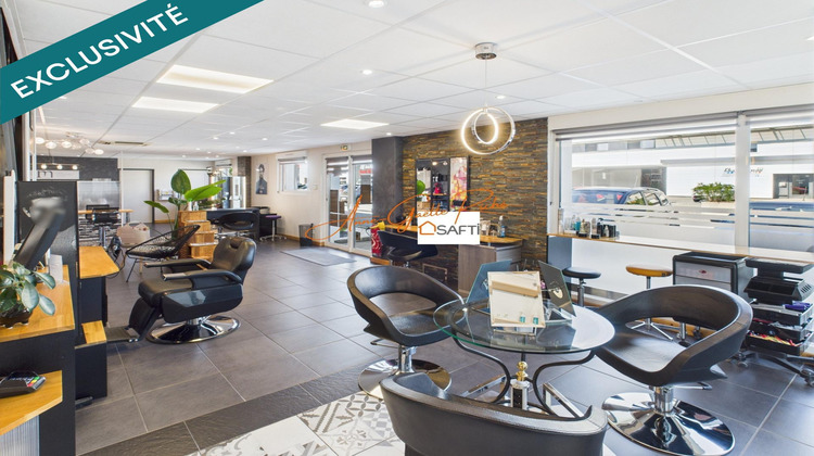 Ma-Cabane - Vente Local commercial Saint-Georges-des-Coteaux, 179 m²