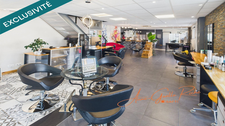 Ma-Cabane - Vente Local commercial Saint-Georges-des-Coteaux, 179 m²
