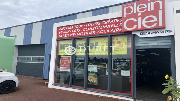 Ma-Cabane - Vente Local commercial Saint-Gilles-Croix-de-Vie, 440 m²