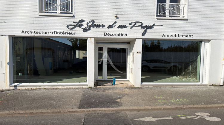 Ma-Cabane - Vente Local commercial SAINT-GILLES-CROIX-DE-VIE, 122 m²