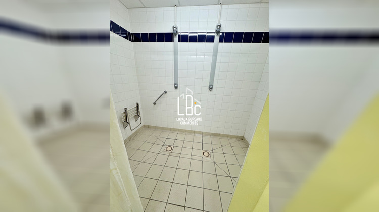 Ma-Cabane - Vente Local commercial Saint-Hilaire-de-Chaléons, 570 m²