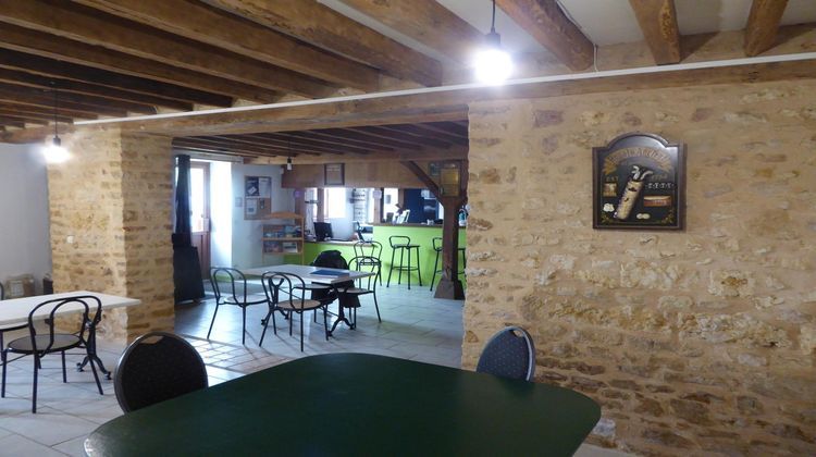 Ma-Cabane - Vente Local commercial Saint-Hilaire-de-Gondilly, 330 m²