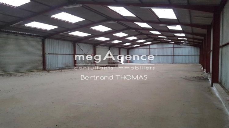 Ma-Cabane - Vente Local commercial SAINT HILAIRE DES LANDES, 625 m²