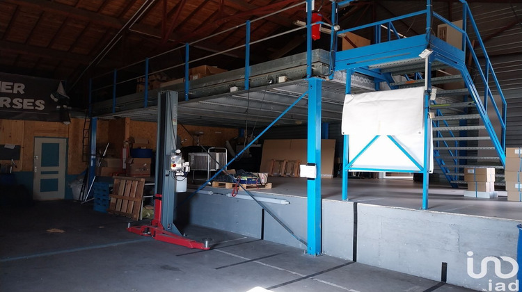 Ma-Cabane - Vente Local commercial Saint-Jean-Bonnefonds, 340 m²