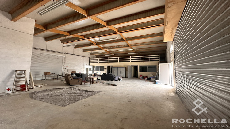 Ma-Cabane - Vente Local commercial Saint-Jean-d'Angély, 393 m²