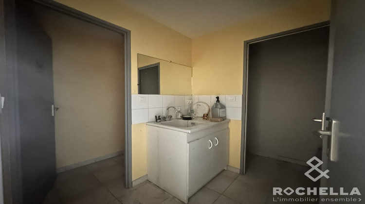 Ma-Cabane - Vente Local commercial Saint-Jean-d'Angély, 393 m²