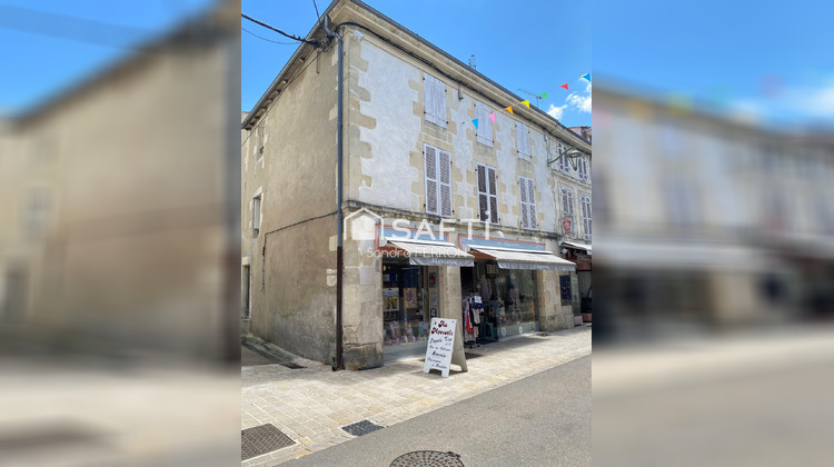 Ma-Cabane - Vente Local commercial Saint-Jean-d'Angely, 68 m²