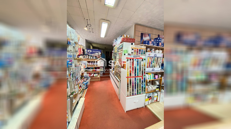 Ma-Cabane - Vente Local commercial Saint-Jean-d'Angely, 68 m²