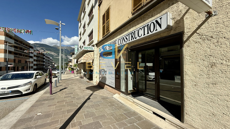 Ma-Cabane - Vente Local commercial Saint-Jean-de-Maurienne, 111 m²