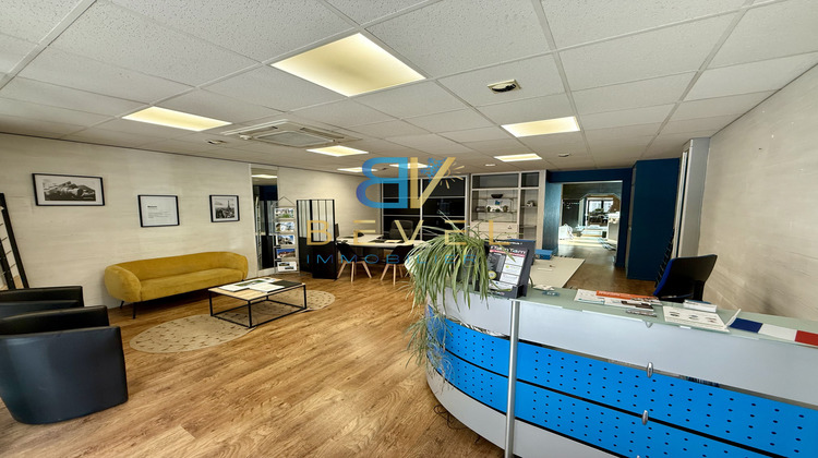 Ma-Cabane - Vente Local commercial Saint-Jean-de-Maurienne, 111 m²