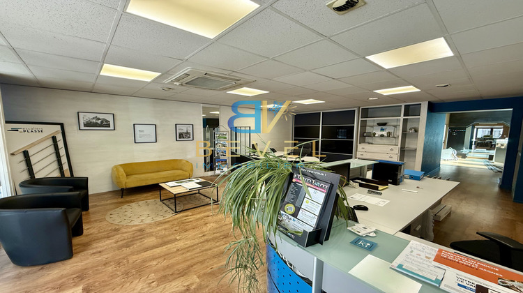 Ma-Cabane - Vente Local commercial Saint-Jean-de-Maurienne, 111 m²