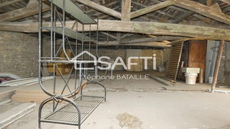 Ma-Cabane - Vente Local commercial Saint-Jean-de-Sauves, 49 m²