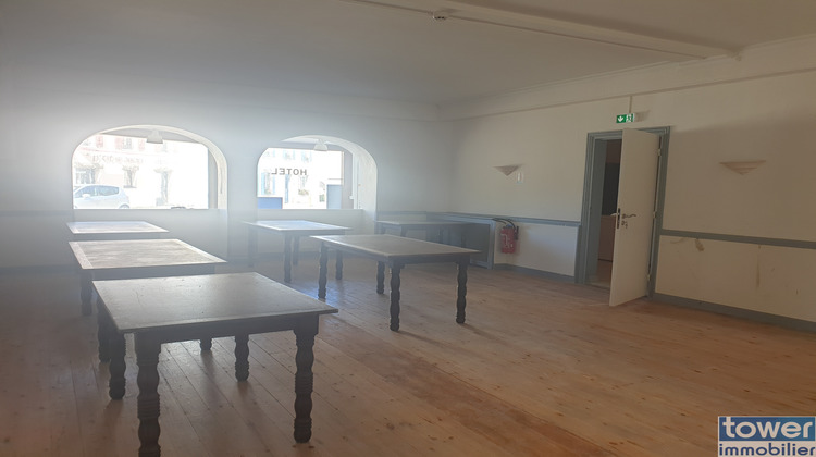 Ma-Cabane - Vente Local commercial Saint-Jean-du-Doigt, 1260 m²