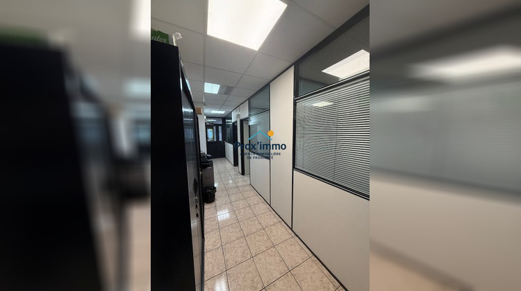 Ma-Cabane - Vente Local commercial SAINT-JOSEPH, 139 m²