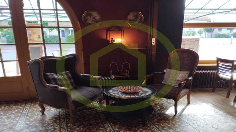 Ma-Cabane - Vente Local commercial SAINT JULIEN DE JONZY, 732 m²