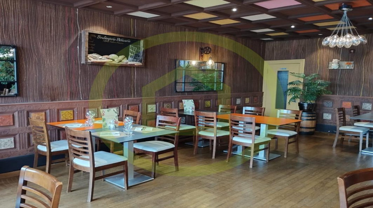 Ma-Cabane - Vente Local commercial SAINT JULIEN DE JONZY, 732 m²