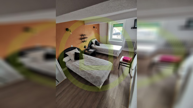 Ma-Cabane - Vente Local commercial SAINT JULIEN DE JONZY, 732 m²