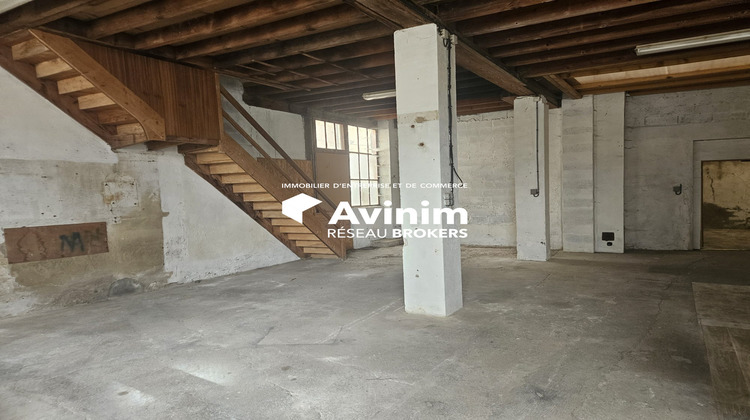 Ma-Cabane - Vente Local commercial Saint-Julien-sur-Reyssouze, 300 m²