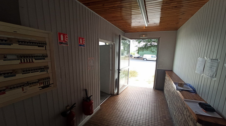 Ma-Cabane - Vente Local commercial Saint-Junien, 2000 m²