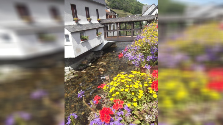 Ma-Cabane - Vente Local commercial Saint-Lary, 200 m²