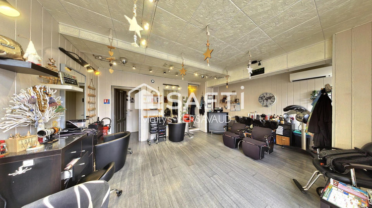 Ma-Cabane - Vente Local commercial Saint-Laurent-d'Arce, 65 m²