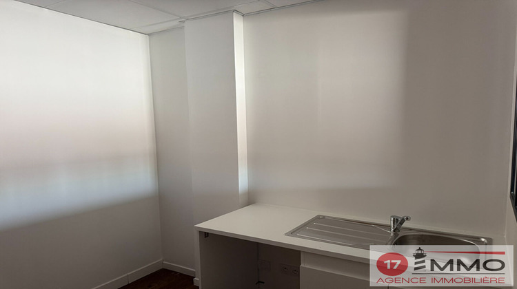 Ma-Cabane - Vente Local commercial SAINT-LAURENT-DE-LA-PREE, 129 m²