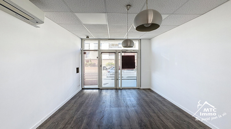 Ma-Cabane - Vente Local commercial Saint-Laurent-de-Mure, 50 m²