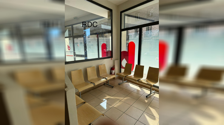 Ma-Cabane - Vente Local commercial Saint-Laurent-du-Var, 151 m²