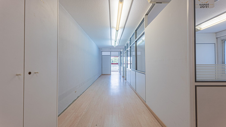 Ma-Cabane - Vente Local commercial Saint-Laurent-du-Var, 150 m²