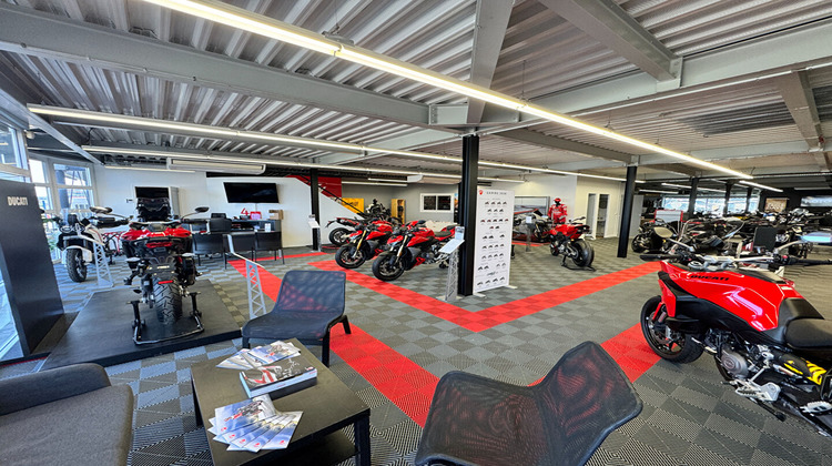 Ma-Cabane - Vente Local commercial SAINT-LO, 1101 m²