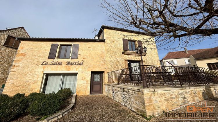 Ma-Cabane - Vente Local commercial Saint-Martial-de-Nabirat, 215 m²