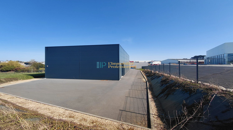 Ma-Cabane - Vente Local commercial Saint-Martin-des-Champs, 300 m²