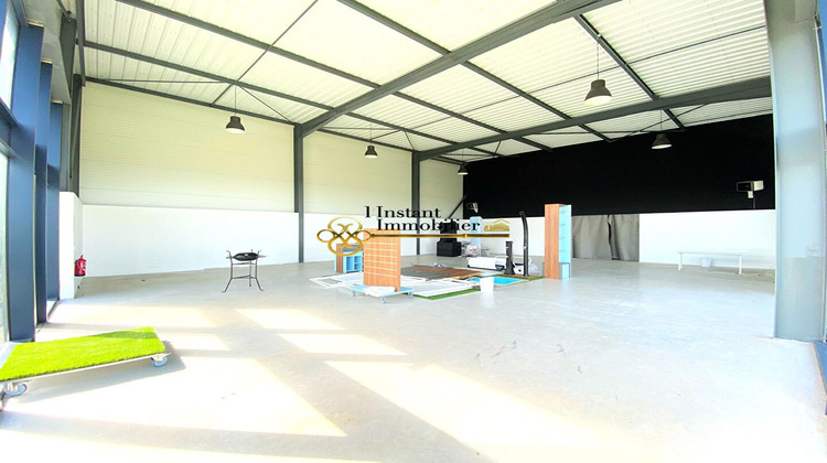 Ma-Cabane - Vente Local commercial SAINT-MARTIN-DES-CHAMPS, 320 m²