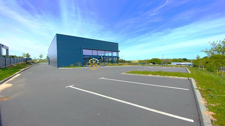 Ma-Cabane - Vente Local commercial SAINT-MARTIN-DES-CHAMPS, 320 m²