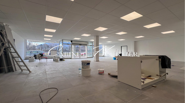 Ma-Cabane - Vente Local commercial Saint-Martin-le-Vinoux, 167 m²