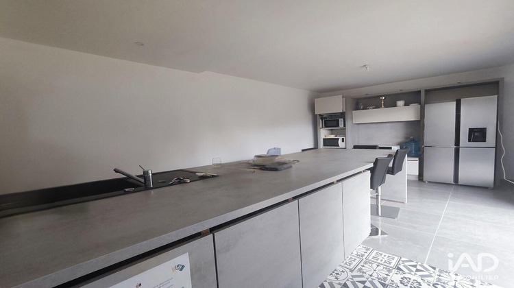 Ma-Cabane - Vente Local commercial Saint-Martin-sur-le-Pré, 700 m²