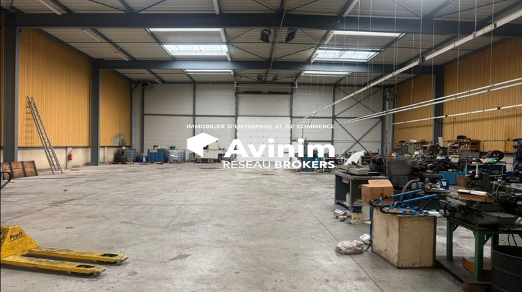 Ma-Cabane - Vente Local commercial Saint-Ouen-l'Aumône, 1200 m²