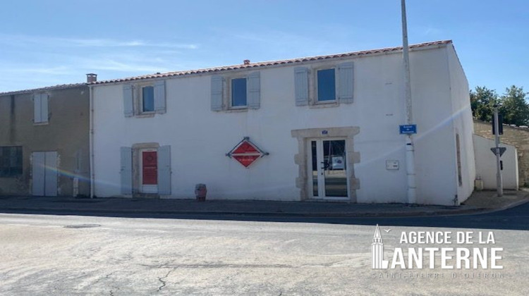 Ma-Cabane - Vente Local commercial Saint-Pierre-d'Oléron, 70 m²