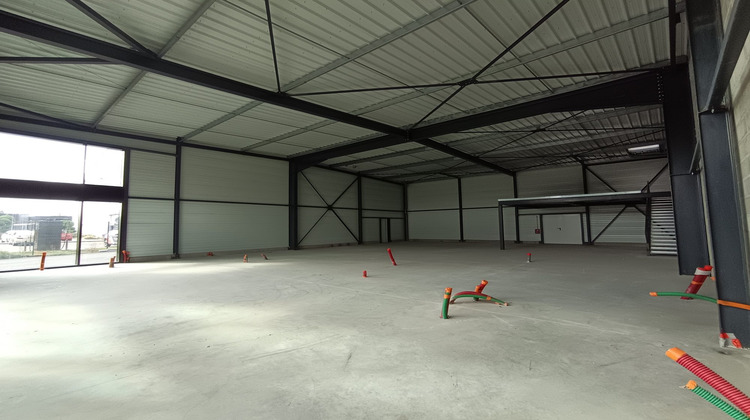 Ma-Cabane - Vente Local commercial Saint-Pierre-des-Corps, 299 m²