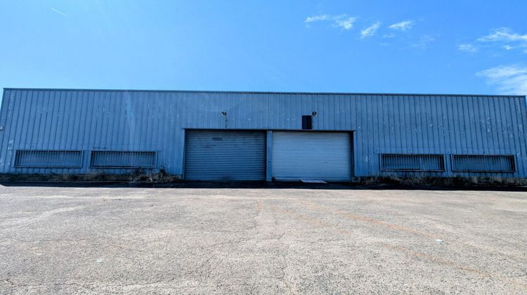 Ma-Cabane - Vente Local commercial Saint-Pierre-des-Corps, 1980 m²