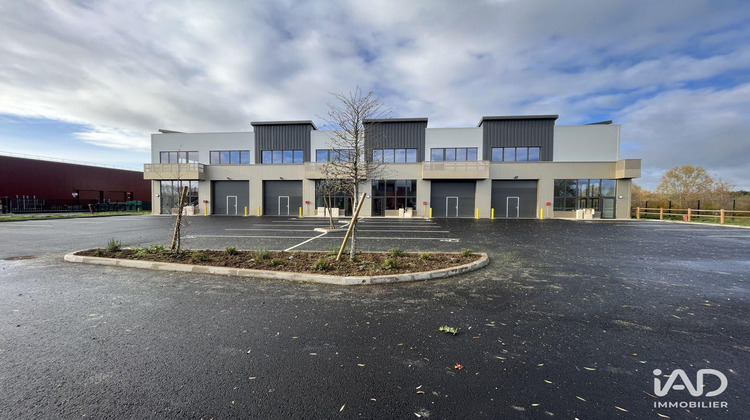 Ma-Cabane - Vente Local commercial Saint-Pierre-du-Perray, 454 m²