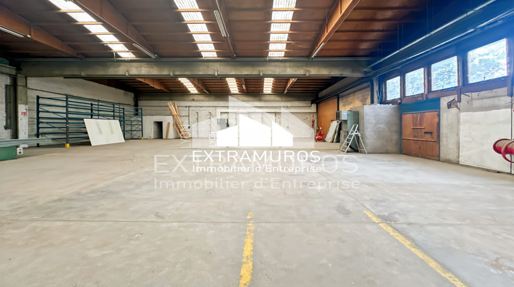 Ma-Cabane - Vente Local commercial Saint-Priest, 1910 m²