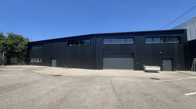 Ma-Cabane - Vente Local commercial Saint-Priest-en-Jarez, 693 m²