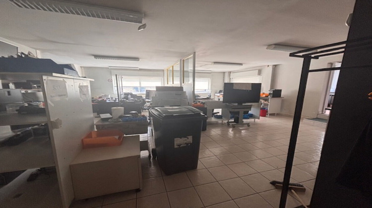 Ma-Cabane - Vente Local commercial SAINT-PRIEST-EN-JAREZ, 495 m²