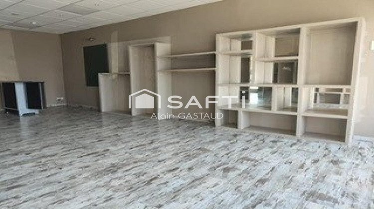Ma-Cabane - Vente Local commercial Saint-Raphael, 70 m²