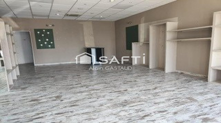 Ma-Cabane - Vente Local commercial Saint-Raphael, 70 m²